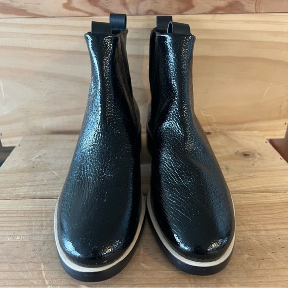 Mercedes Castillo Xandra Textured Patent Leather Bootie size 9 NWOB - Picture 11 of 14